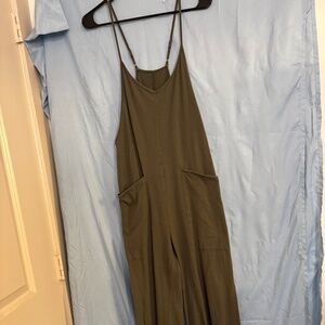 Hunter Green Jumpsuit Large from CIDER